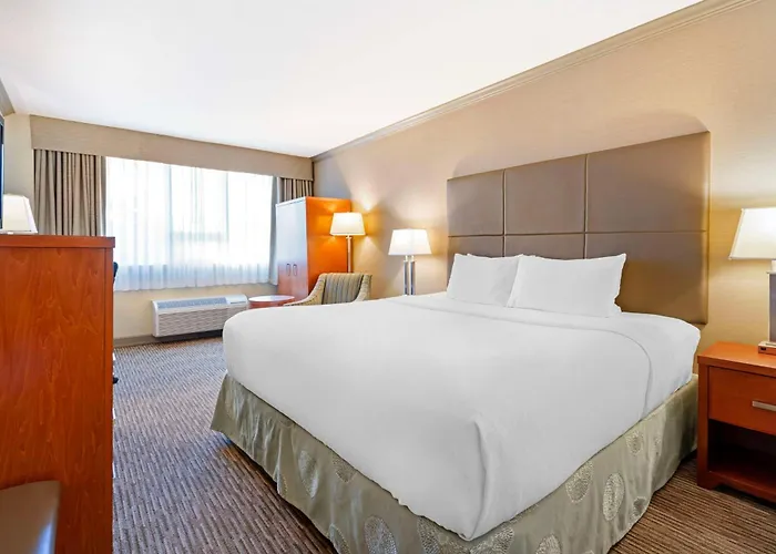 Best Western Plus Barclay Hotel